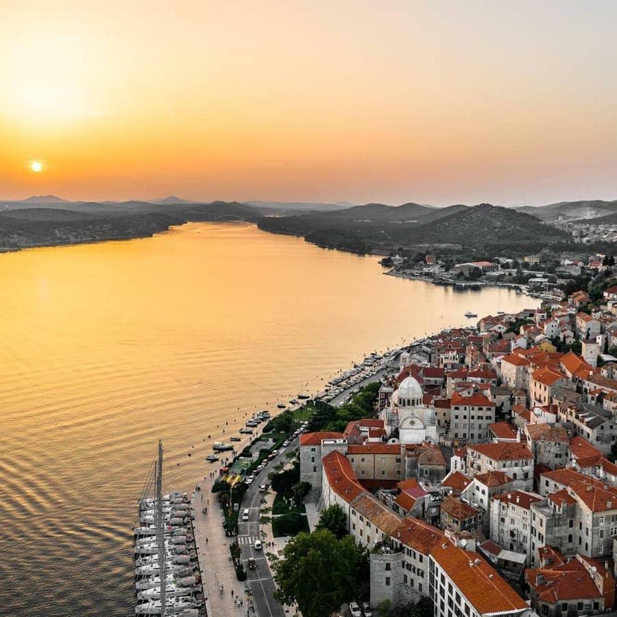 Apartmani Nina Šibenik Exteriör bild