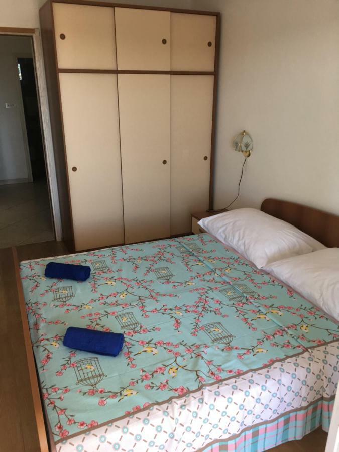 Apartmani Nina Šibenik Exteriör bild