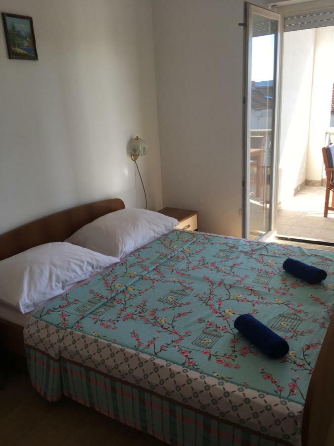 Apartmani Nina Šibenik Exteriör bild