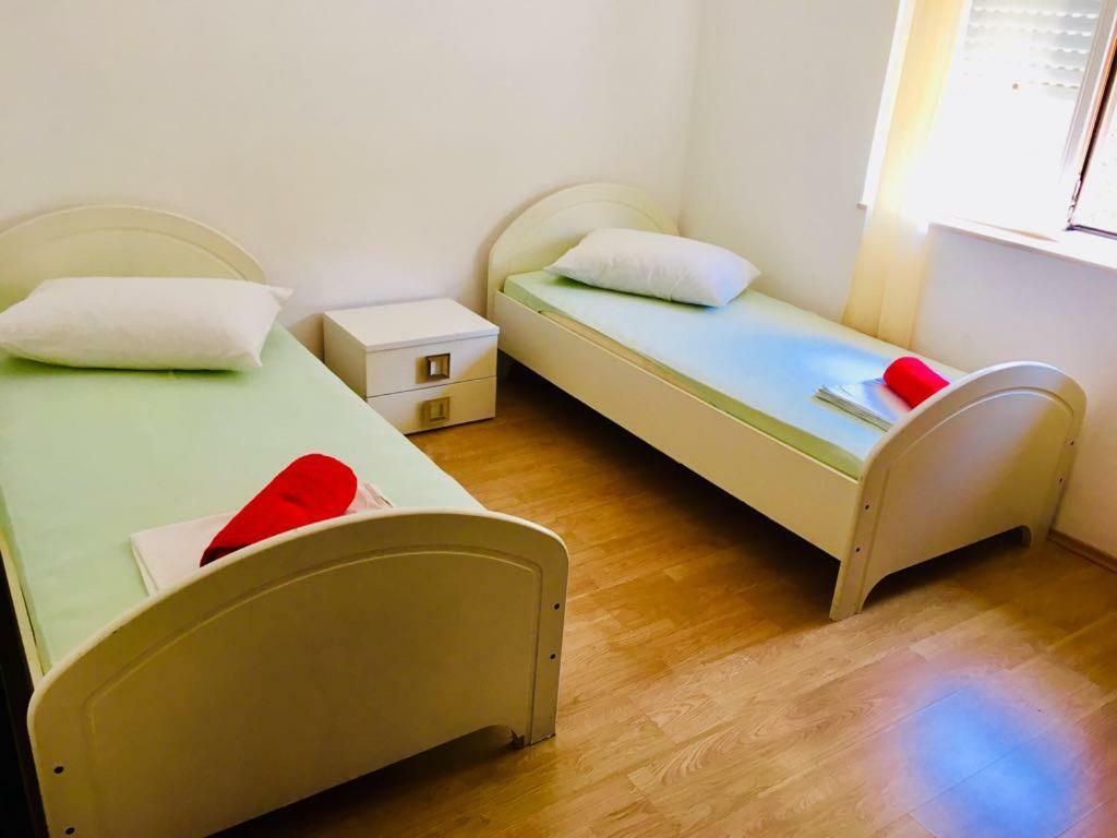 Apartmani Nina Šibenik Exteriör bild